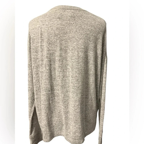Abercrombie & Fitch Women’s long sleeve pullover gray sweater Size Medium EUC - Picture 6 of 10